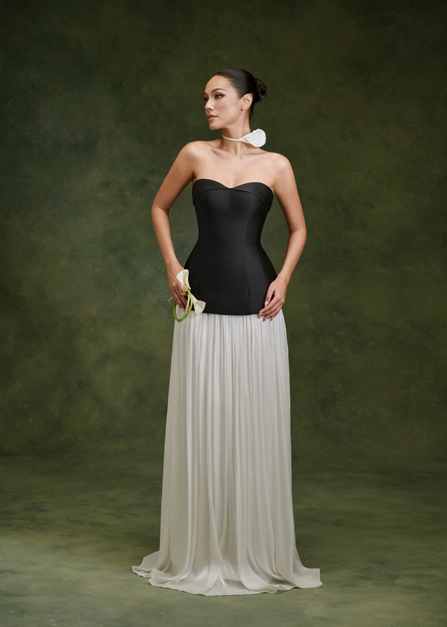 LARMES Fanny top in black and Wisteria skirt in ivory – front view, full length