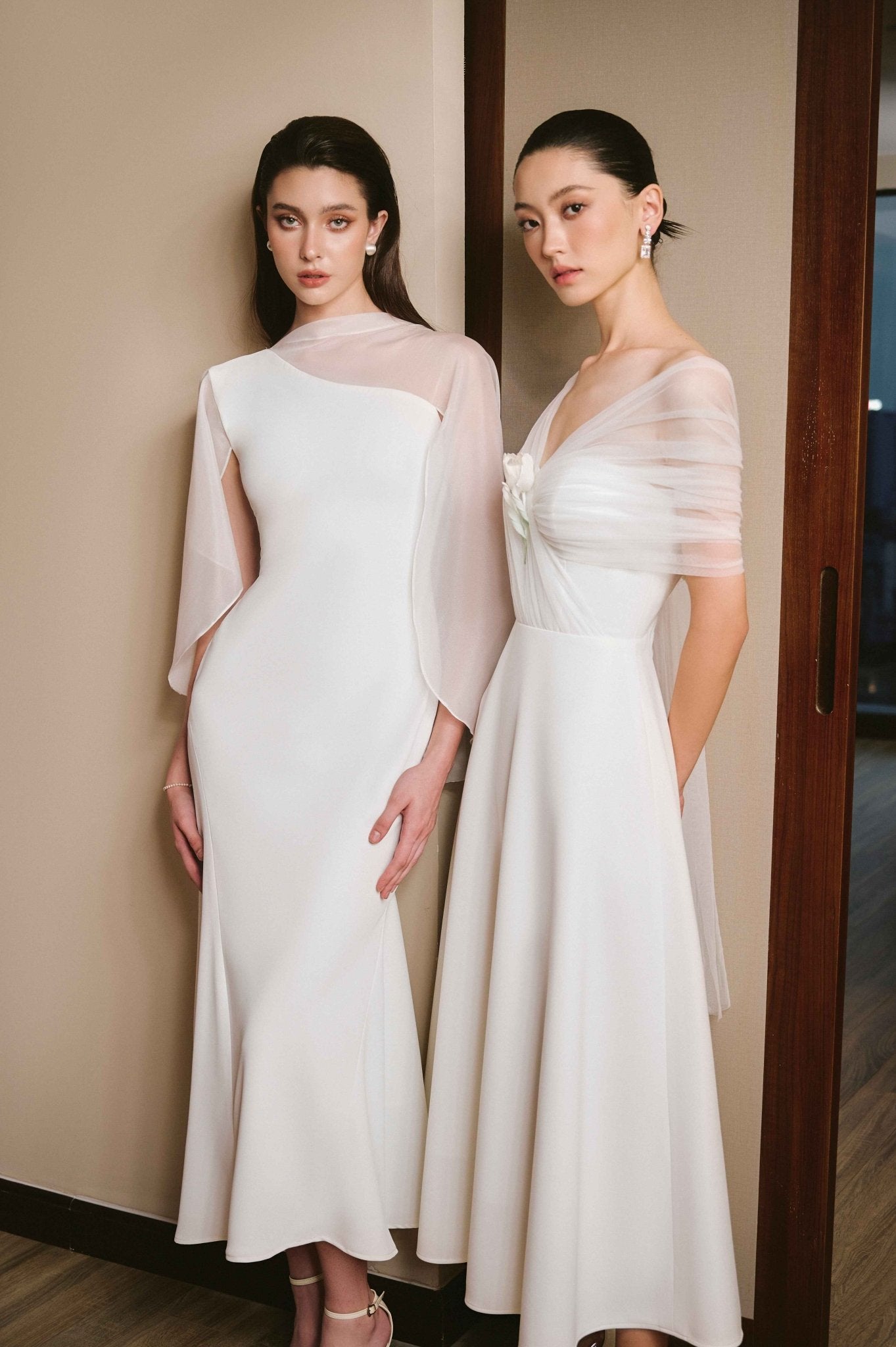 Abigail Trumpet Cape Sleeved Twill Midi Dress - LARMES