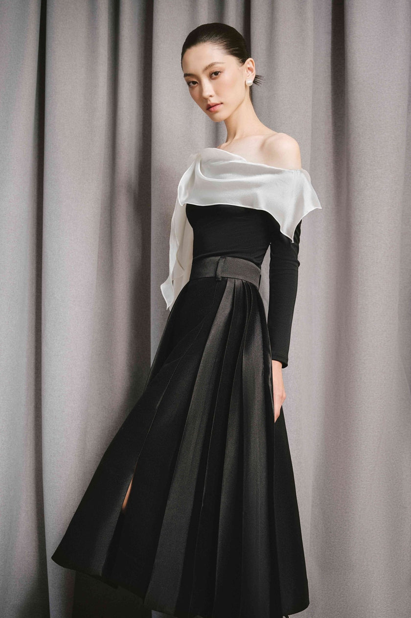 Branton Slit High Waist Sandy Crepe Midi Skirt - LARMES