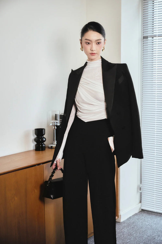 Stella Straight Peak Lapel Wool Blazer - LARMES