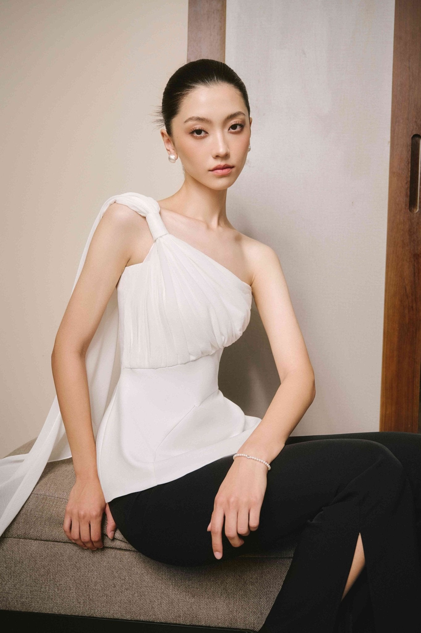 Virtus Peplum One Shoulder Cotton Spandex Top - LARMES